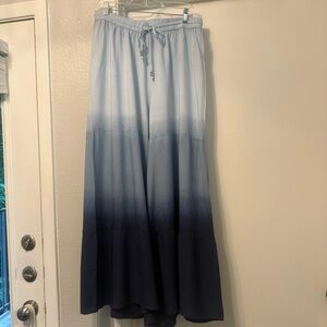 Blue Ombre pants, wide legs, super super cute and confortable, like new
